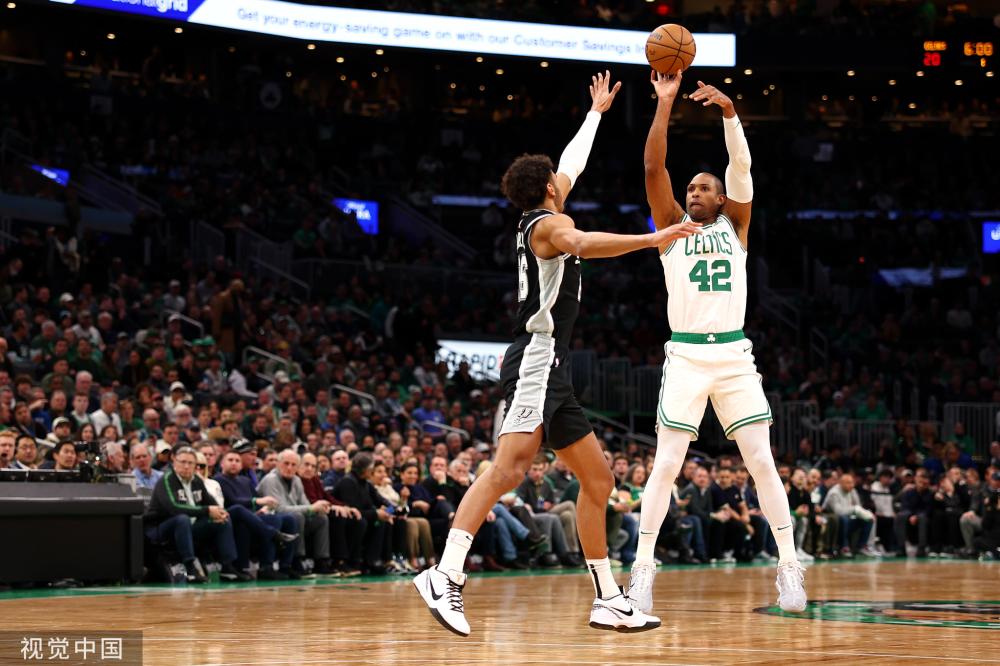 他还毫不吝 他还毫不吝